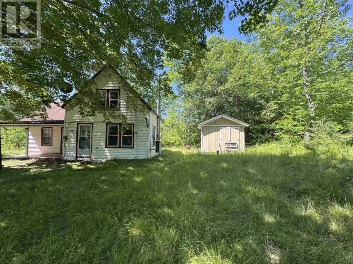 597 North River Road, North River