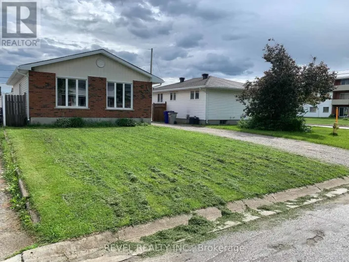 597 SPOONER DRIVE, Timmins
