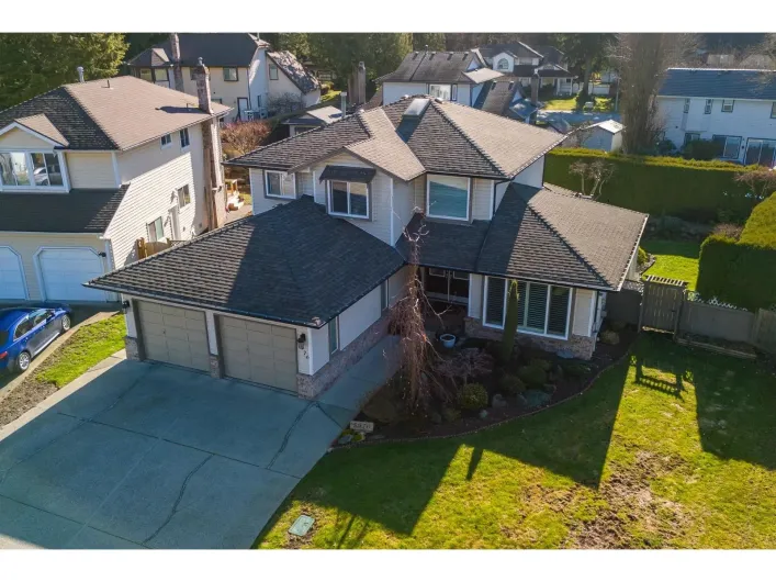 5976 SOUTHPARK GROVE, Surrey