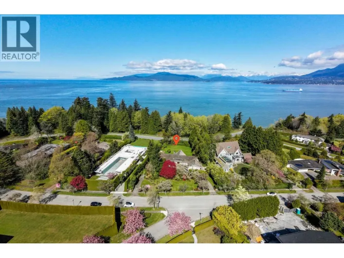 5985 NEWTON WYND, Vancouver