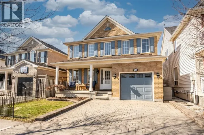 599 CAVERHILL Crescent, Milton