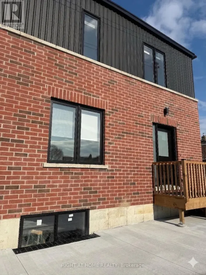 5B - 19 ARROWSMITH AVENUE, Toronto