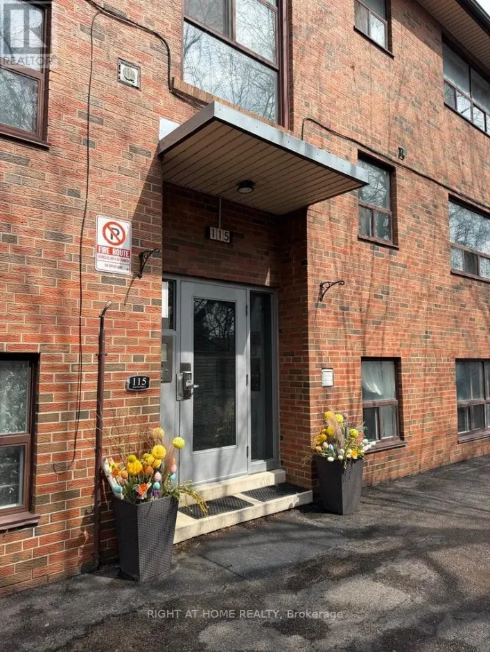 6 - 115 EIGHTH STREET, Toronto