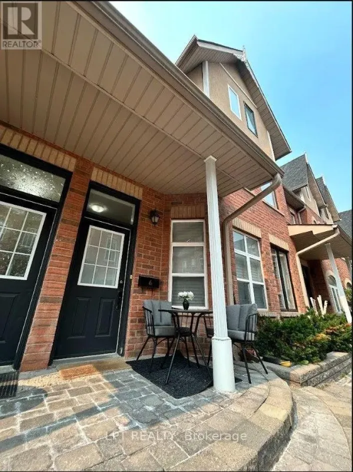 6 - 125 HALL STREET, Richmond Hill