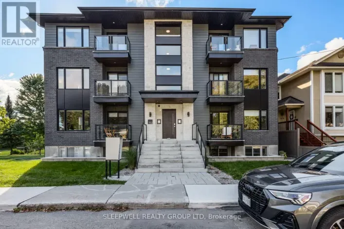 6 - 152 SPRINGHURST AVENUE, Ottawa