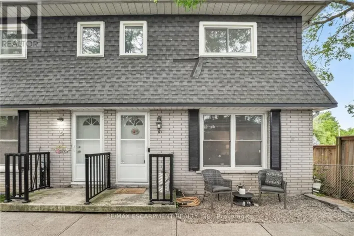 6 - 156 ST CATHARINES STREET, West Lincoln