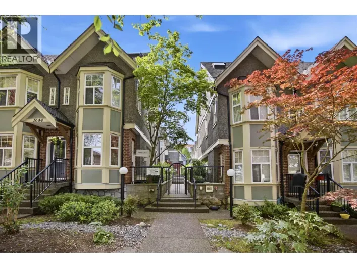 Row / Townhouse for sale: 6 1642 E GEORGIA STREET, Vancouver
