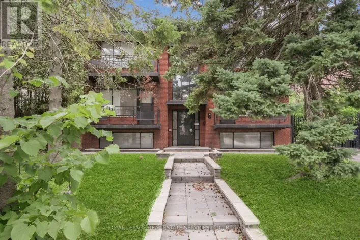 6 - 18 THIRTY THIRD STREET, Toronto