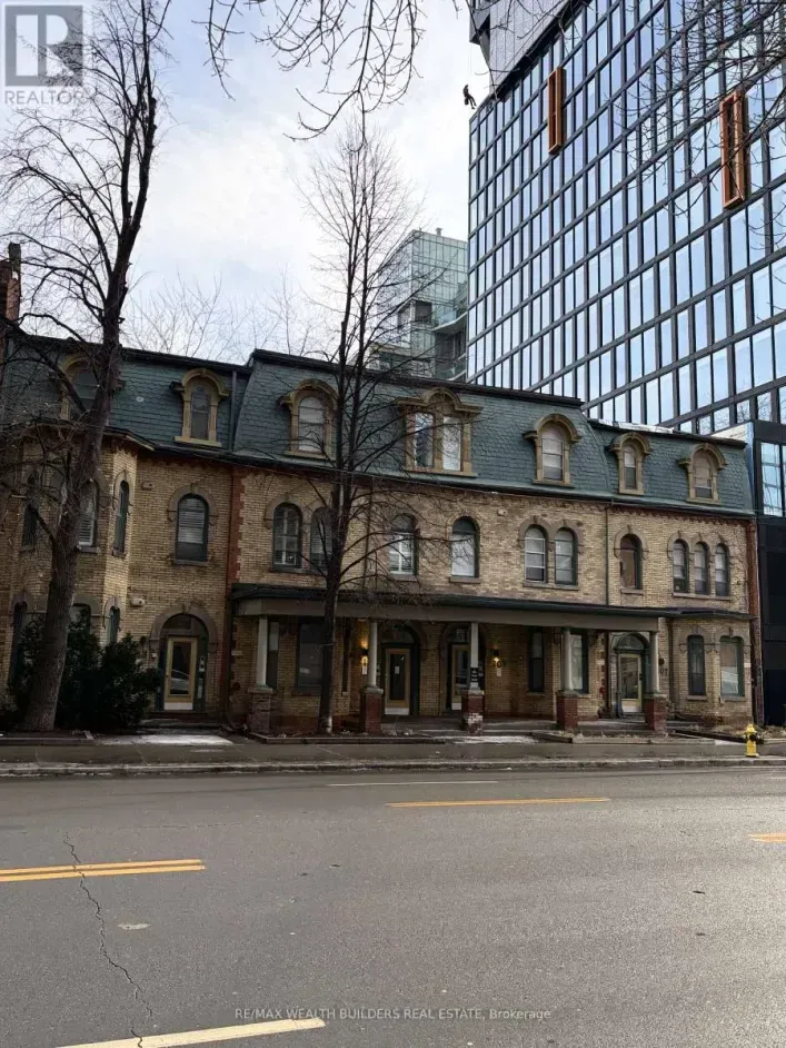 6 - 207 JARVIS STREET, Toronto