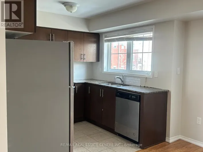 6 - 2476 POST ROAD, Oakville