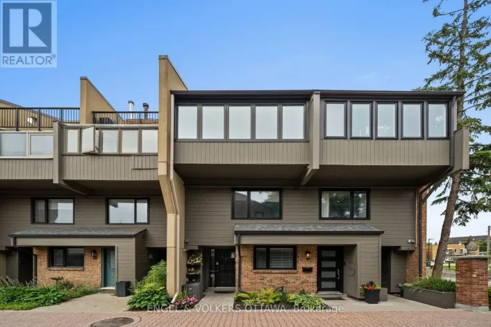 Row / Townhouse for sale: 6 - 290 CATHCART STREET, Ottawa