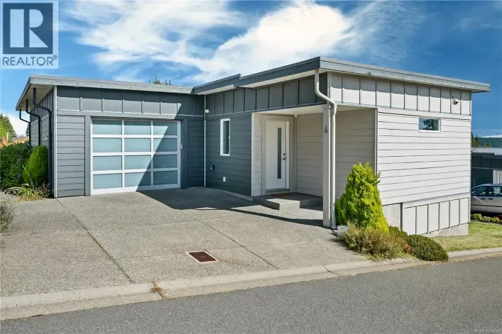 House for sale: 6 325 Niluht Rd, Campbell River