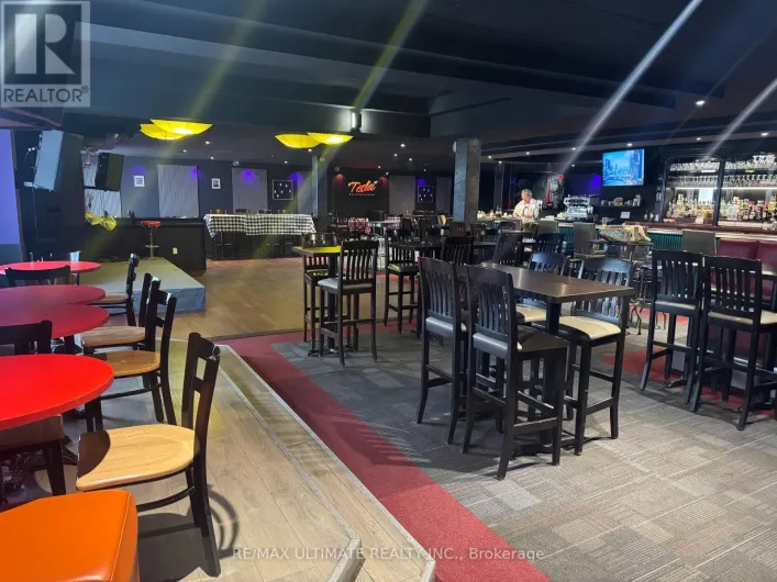 6 - 385 THE WEST MALL, Toronto