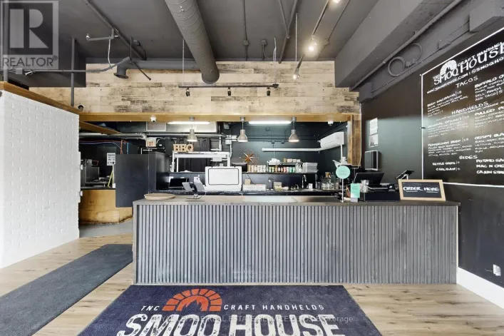 6 - 399 ELIZABETH STREET, Burlington