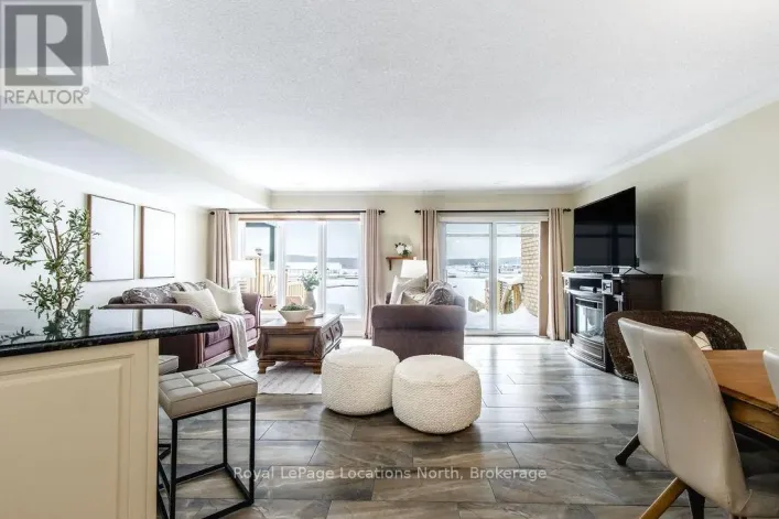 6 - 4 BECK BOULEVARD, Penetanguishene