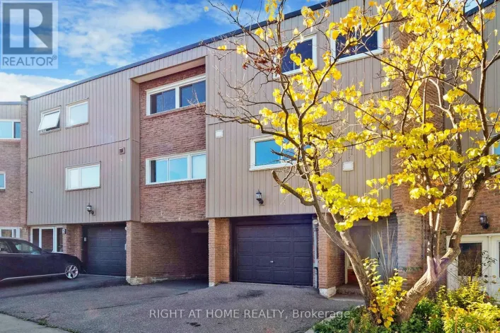 6 - 400 BLOOR STREET, Mississauga