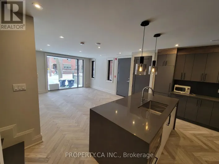 6 - 47 MADISON AVENUE, Toronto