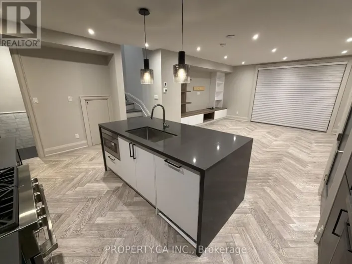 6 - 47 MADISON AVENUE, Toronto
