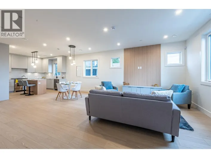 6 4855 VENABLES STREET, Burnaby