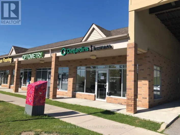 6 - 5 SWAN LAKE BOULEVARD, Markham