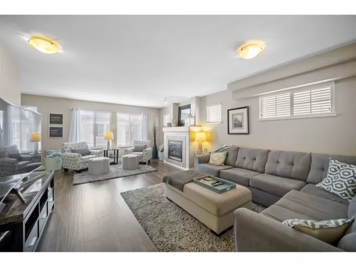 6 6533 121 STREET, Surrey