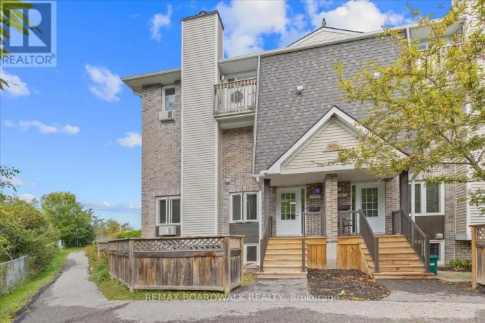 6 - 7 TIMBERVIEW WAY, Ottawa