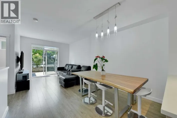 6 7039 MACPHERSON AVENUE, Burnaby