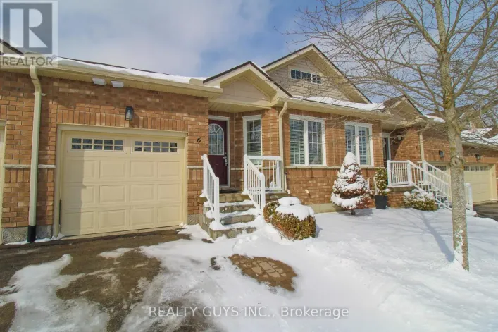 6 - 909 WENTWORTH STREET, Peterborough