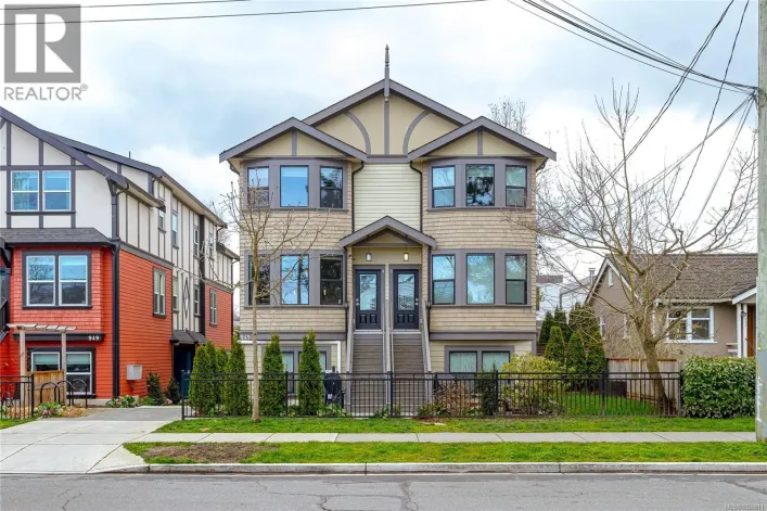 6 945 Pembroke St, Victoria