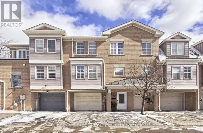 6 ARCHIBALD MEWS, Toronto