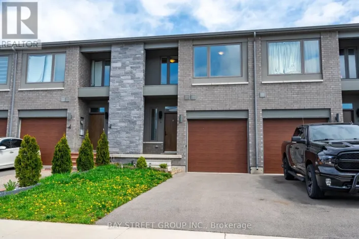 6 BEDROCK DRIVE, Hamilton
