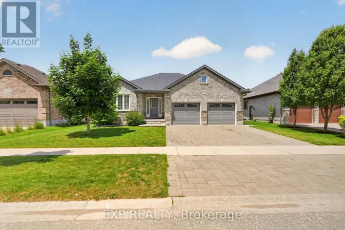 6 CAVERHILL CRESCENT, Middlesex Centre