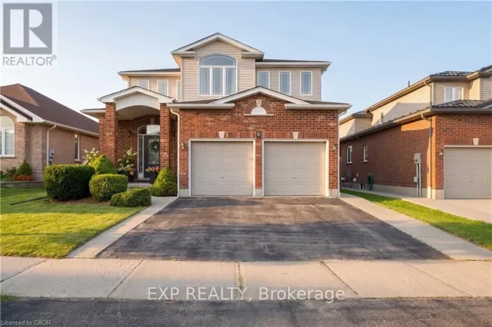 6 COUNTRY CLAIR STREET, Kitchener