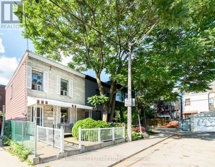 Row / Townhouse for sale: 6 CROCKER AVENUE, Toronto