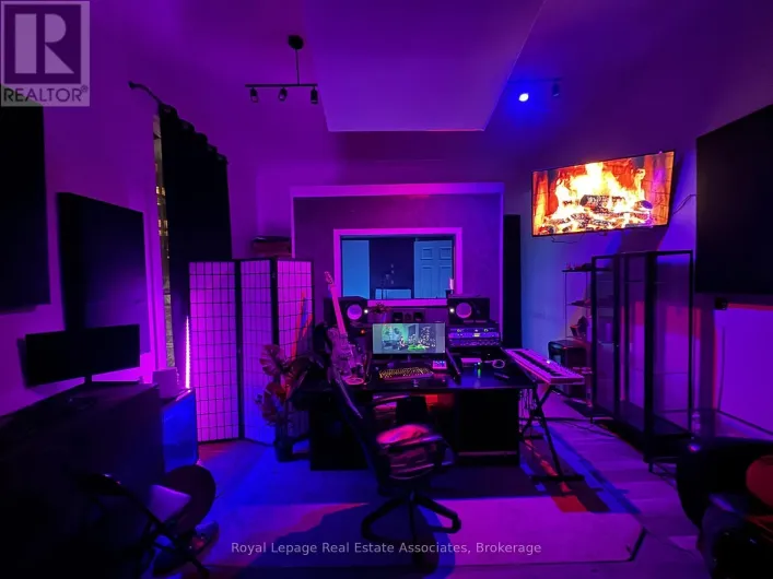 6 DENISON AVENUE, Toronto