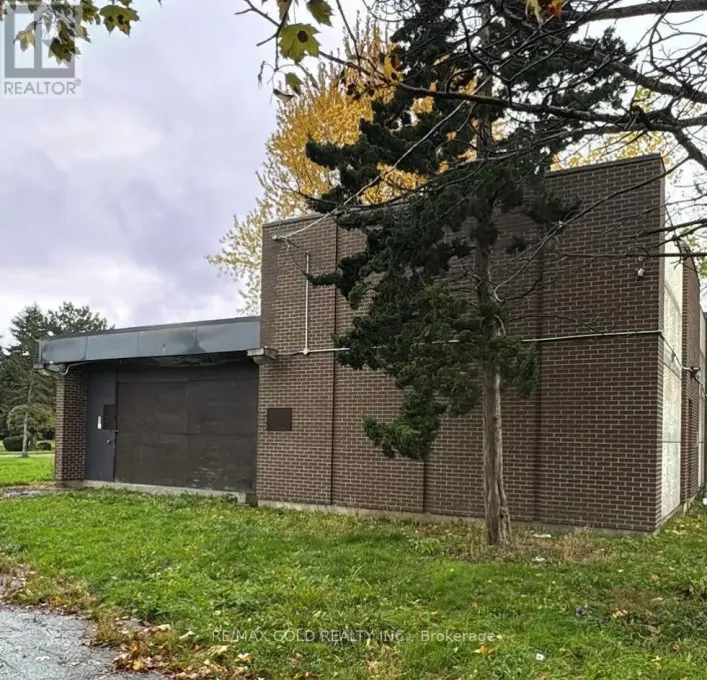 6 EASTON PLACE, Brampton