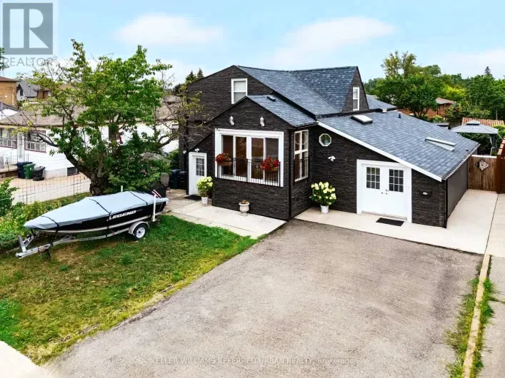 House for sale: 6 ELMHURST DRIVE, Toronto