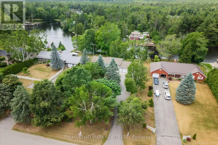 6 EVANS DRIVE, Kawartha Lakes
