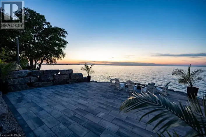 6 FIRELANE 11A Street, Niagara-on-the-Lake