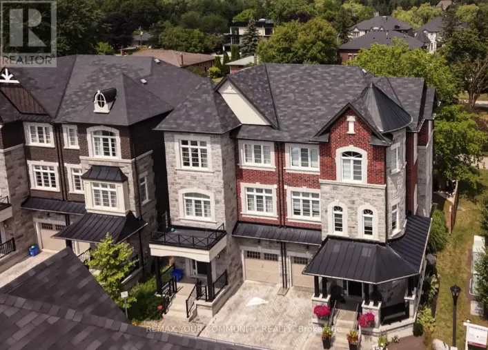 6 GLOBEMASTER LANE, Richmond Hill