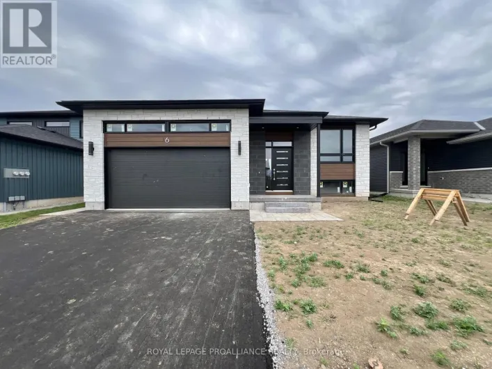 6 HORTON COURT, Belleville