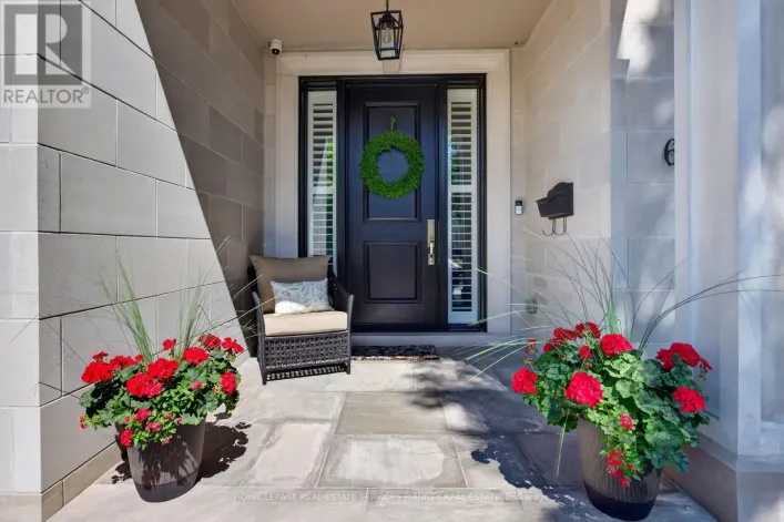 6 IROQUOIS AVENUE, Mississauga