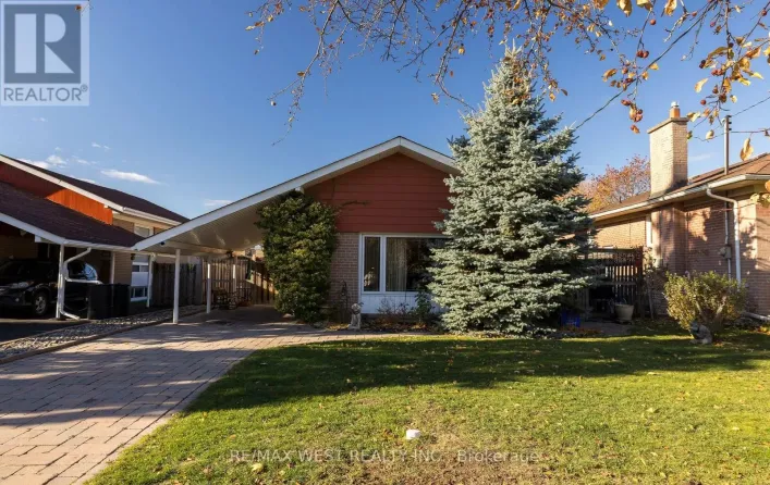 6 LAGOS ROAD, Toronto