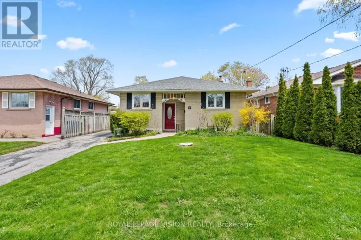 6 MACDUFF CRESCENT, Toronto