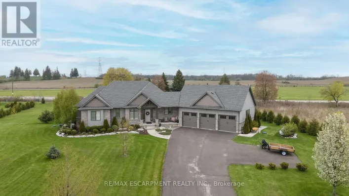6 MACNEIL COURT, Brantford