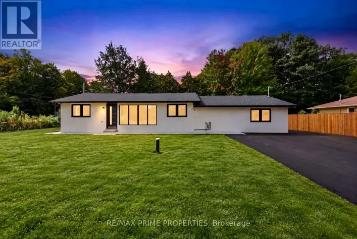 House for sale: 6 MAPLE AVENUE, Georgina