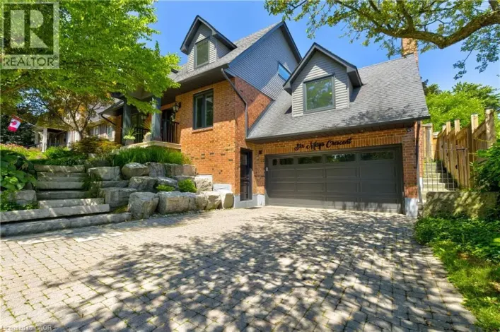 6 MAYS Crescent, Waterdown
