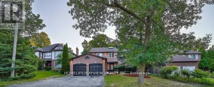 6 MCCLENNY DRIVE, Aurora