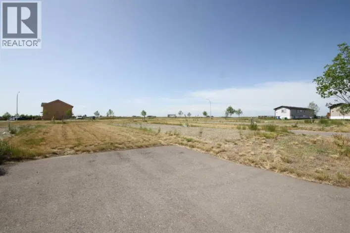 6 Meadows Way, Taber