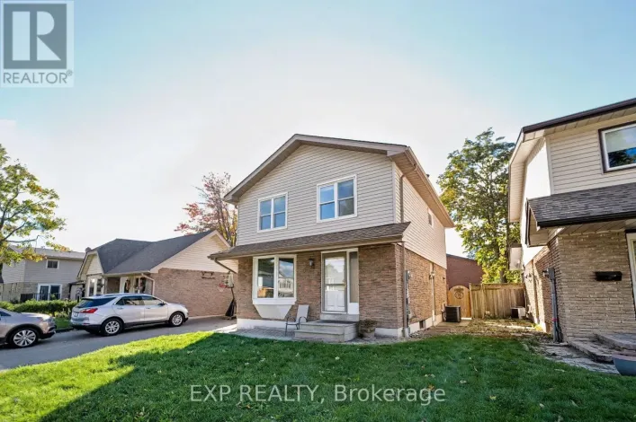 6 MOZART COURT, Whitby